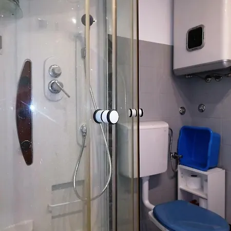 Paro Apartamento *